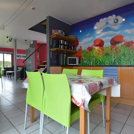 Delightful In Sourbrodt With Swimming Pool, Terrace 빌라