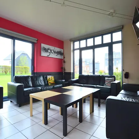 빌라 Delightful In Sourbrodt With Swimming Pool, Terrace