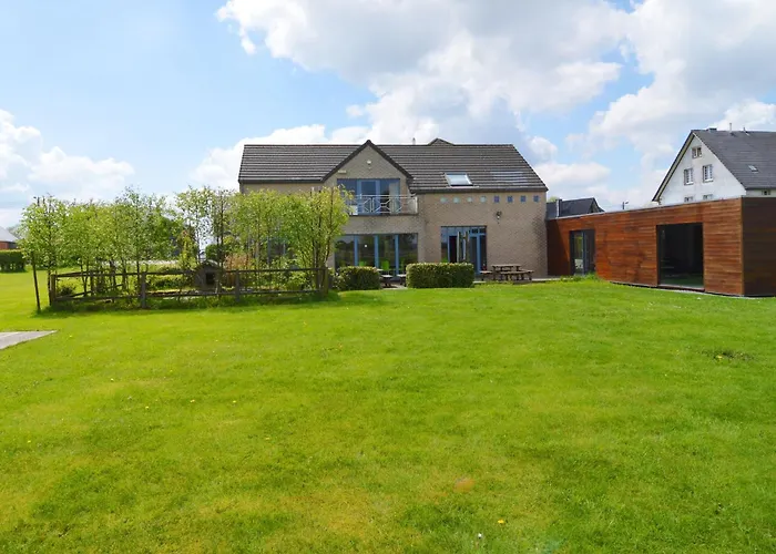 Delightful In Sourbrodt With Swimming Pool, Terrace Waimes